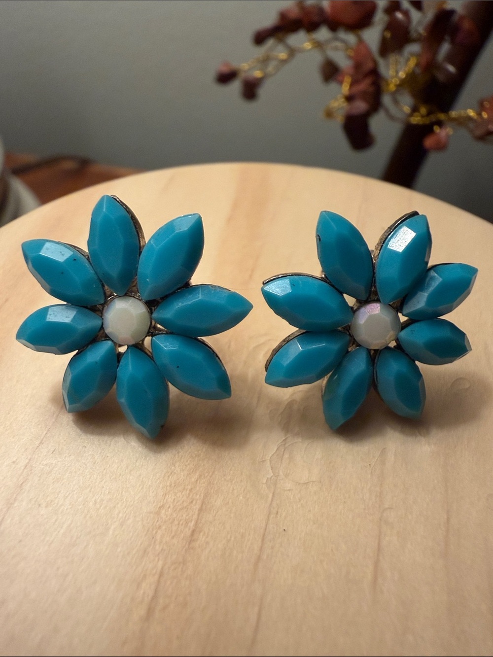 Vintage 1960’s  Turquoise Flower Clip-On Earrings - Women Jewelry